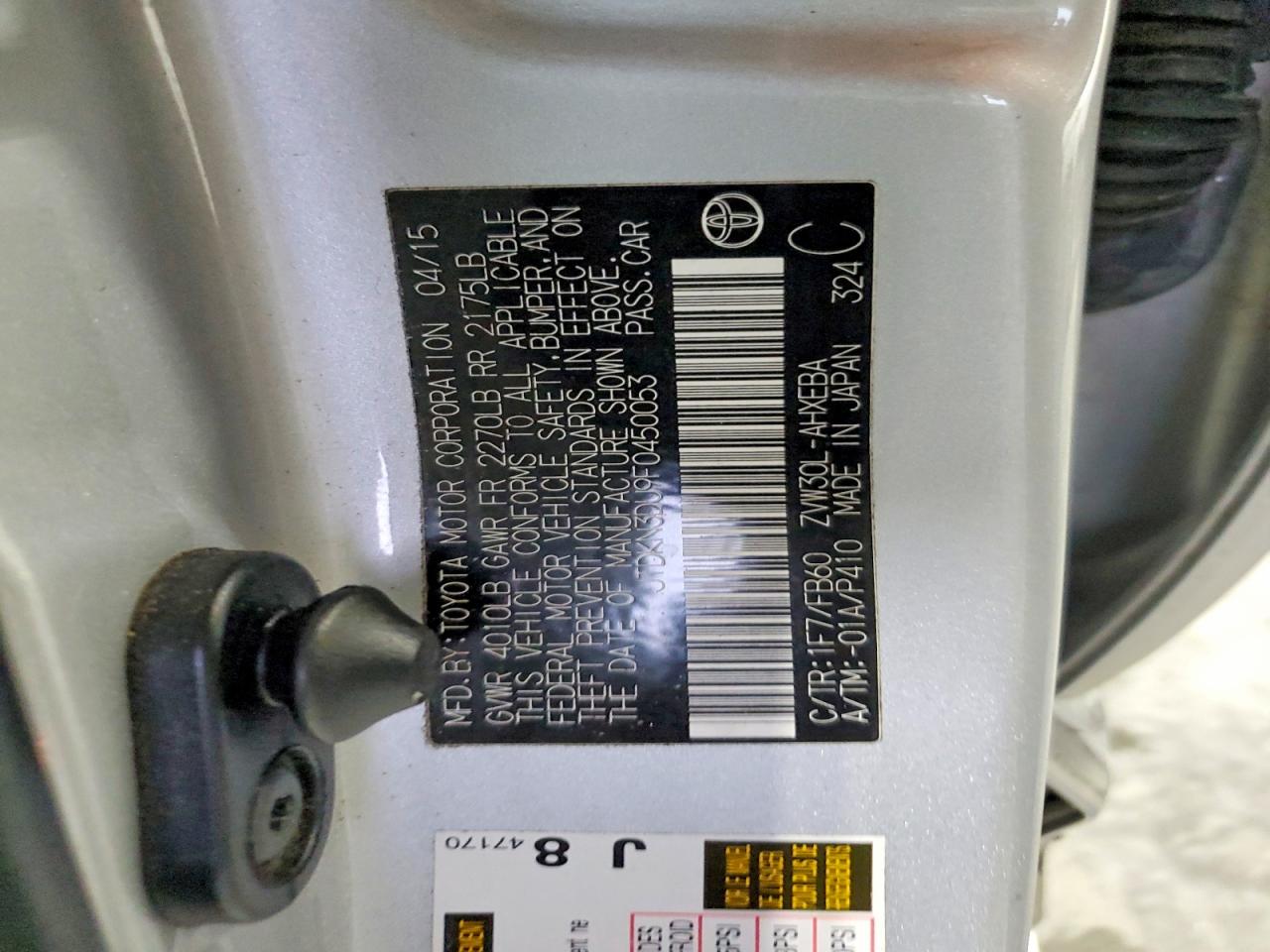 2015 TOYOTA PRIUS TWO photo 34