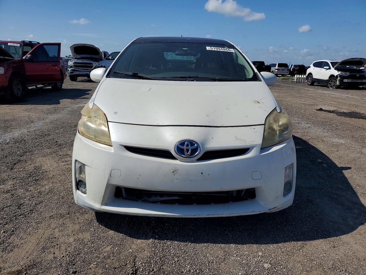 2010 TOYOTA PRIUS III photo 13