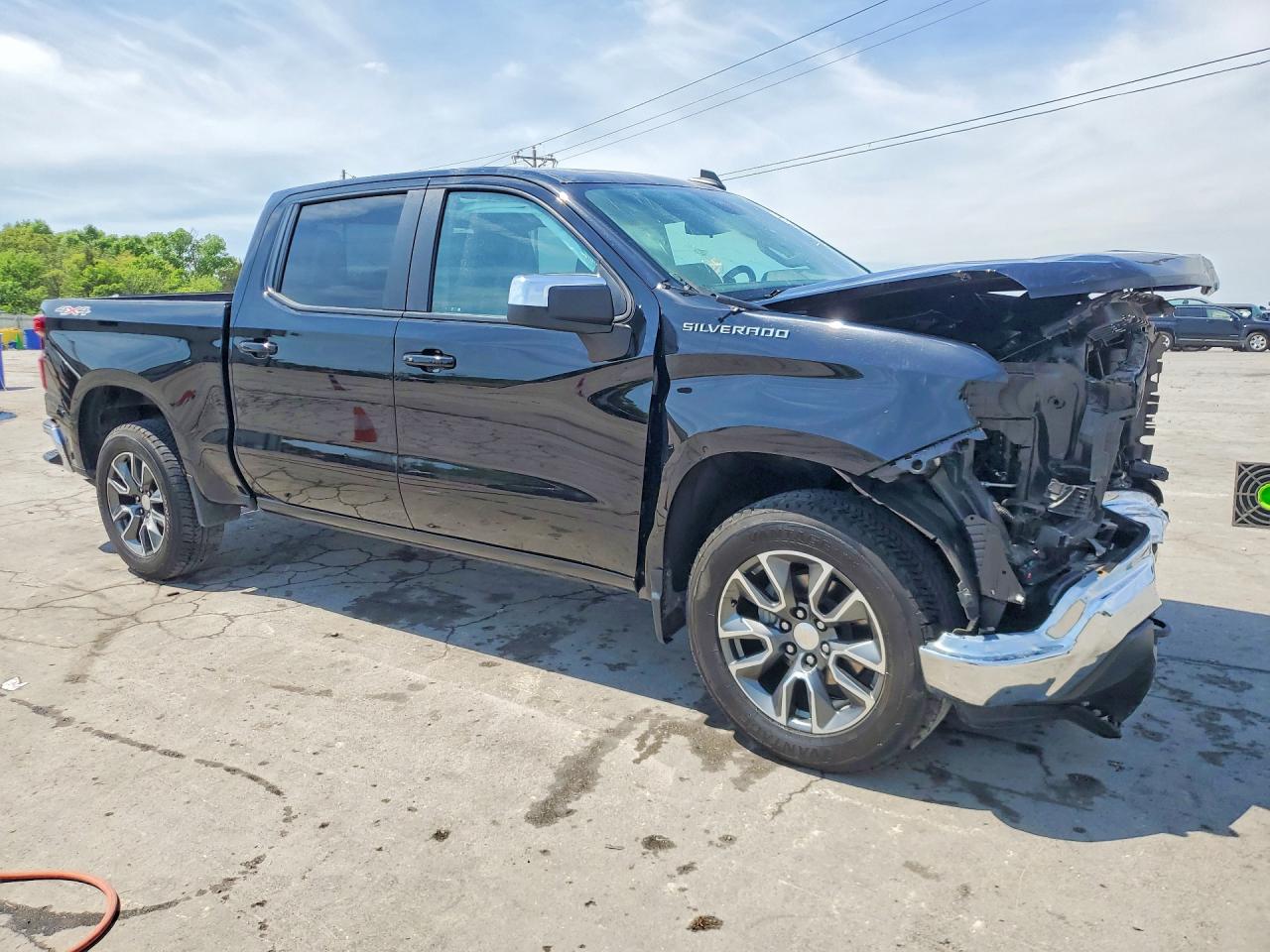 2024 CHEVROLET SILVERADO K1500 LT-L photo 10