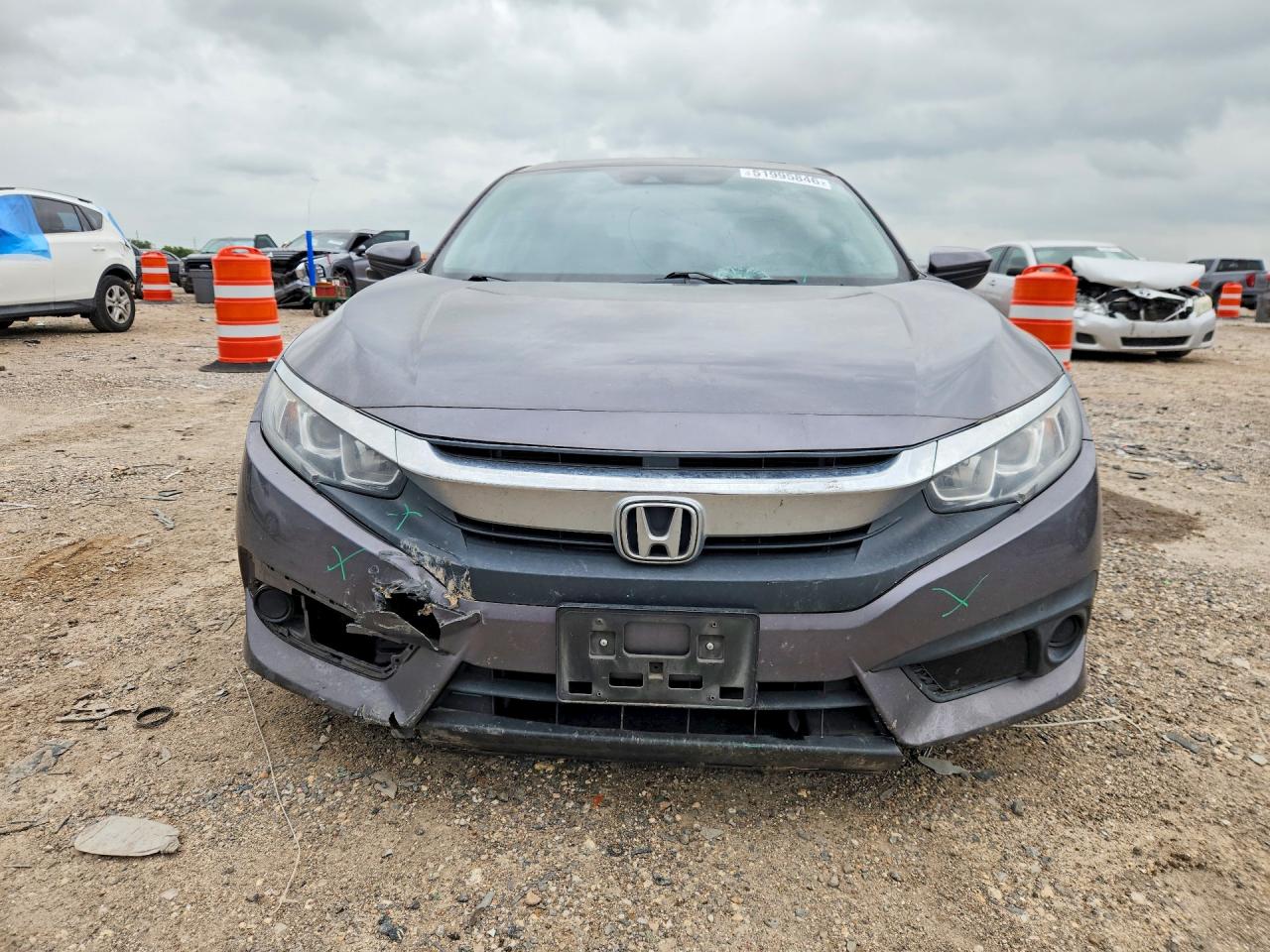 2017 HONDA CIVIC photo 9
