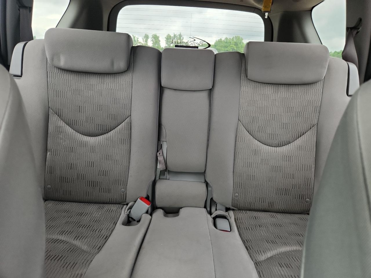 2010 TOYOTA RAV4 BASE photo 19