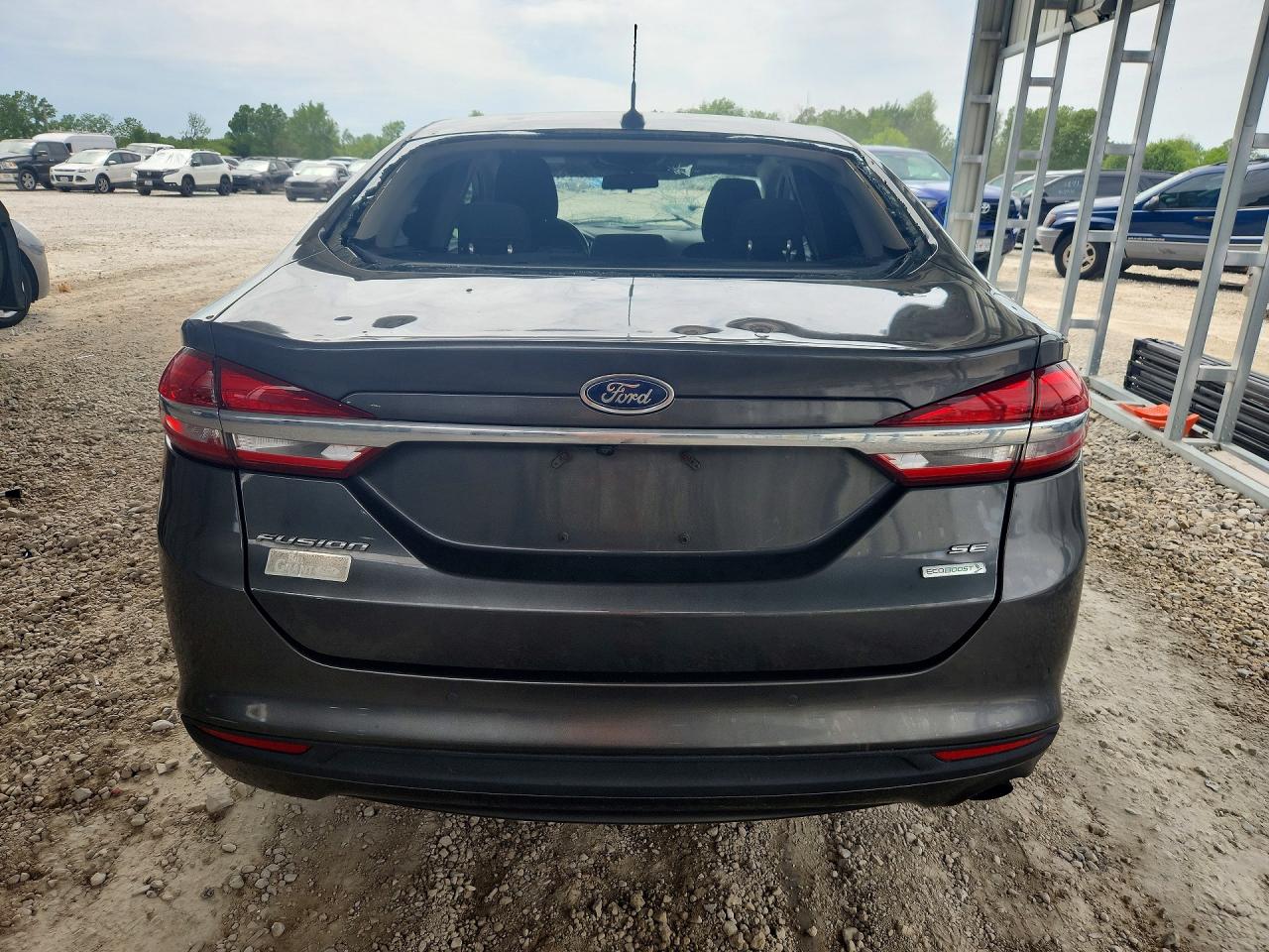 2017 FORD FUSION SE photo 11