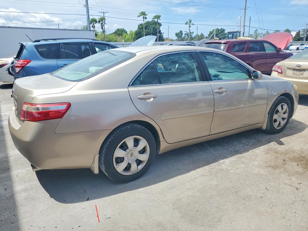 2008 TOYOTA CAMRY LE photo 7