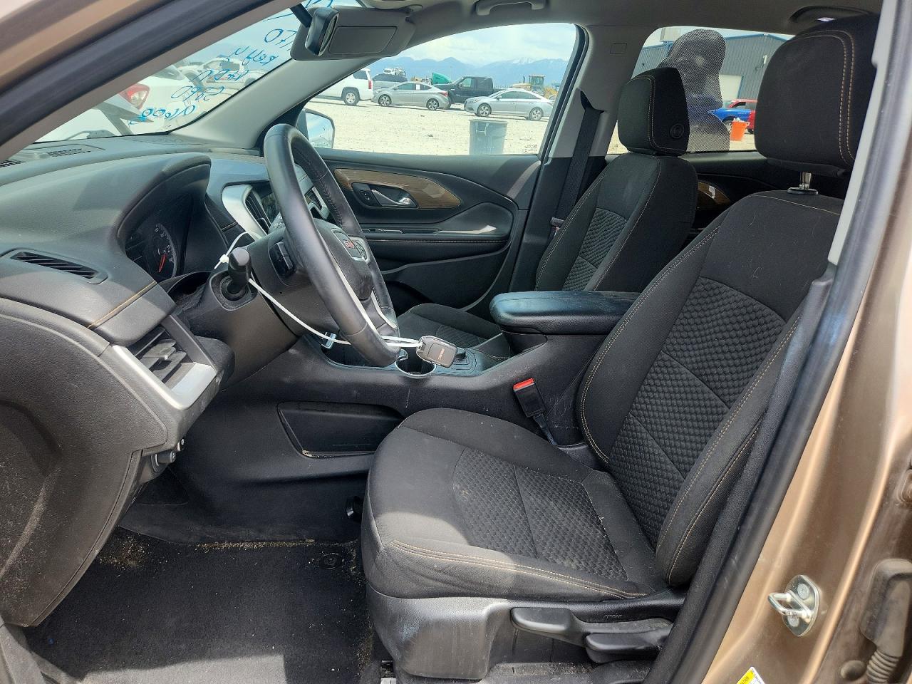 2018 GMC TERRAIN SLE photo 13