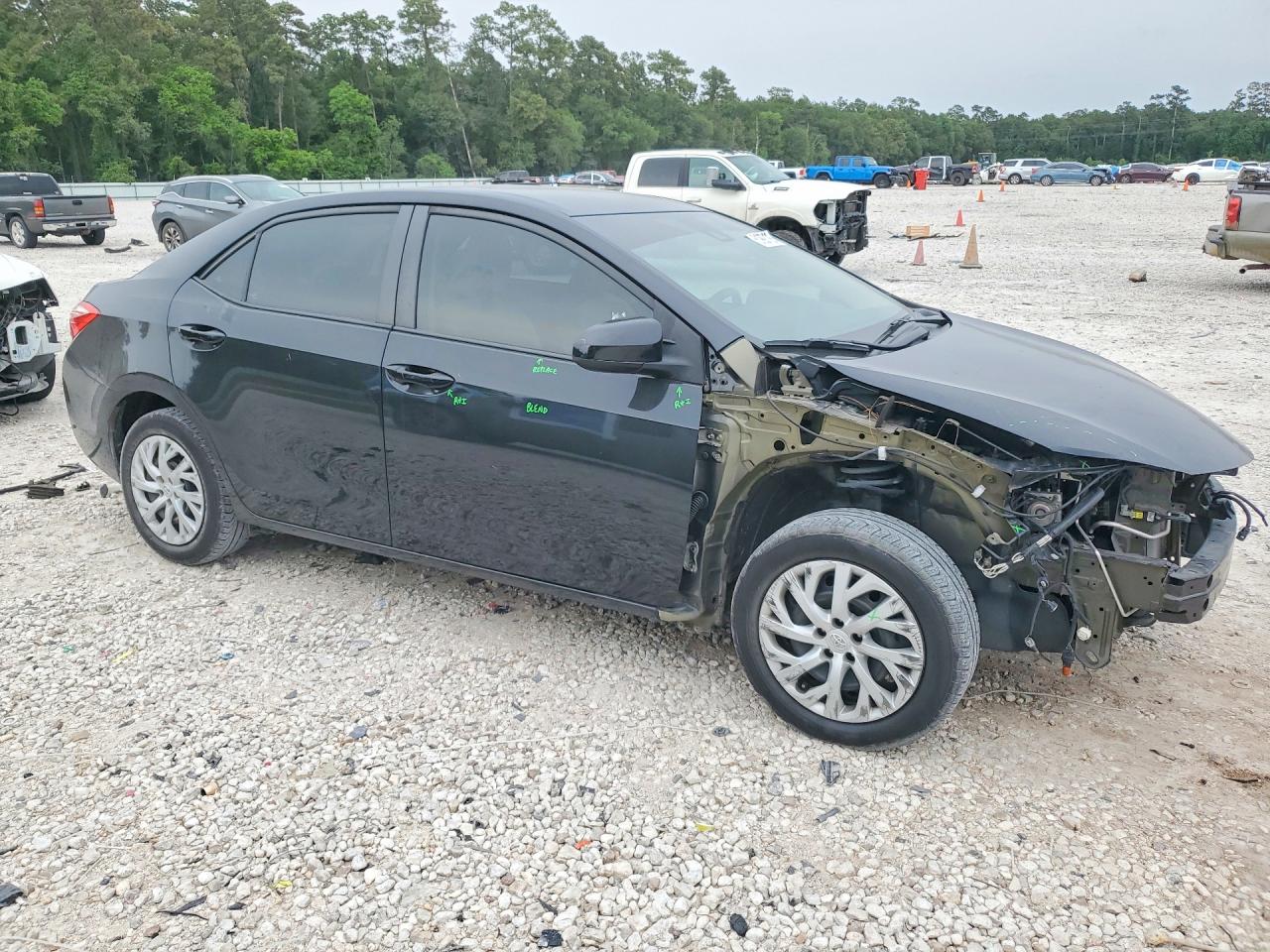 2018 TOYOTA COROLLA LE photo 7