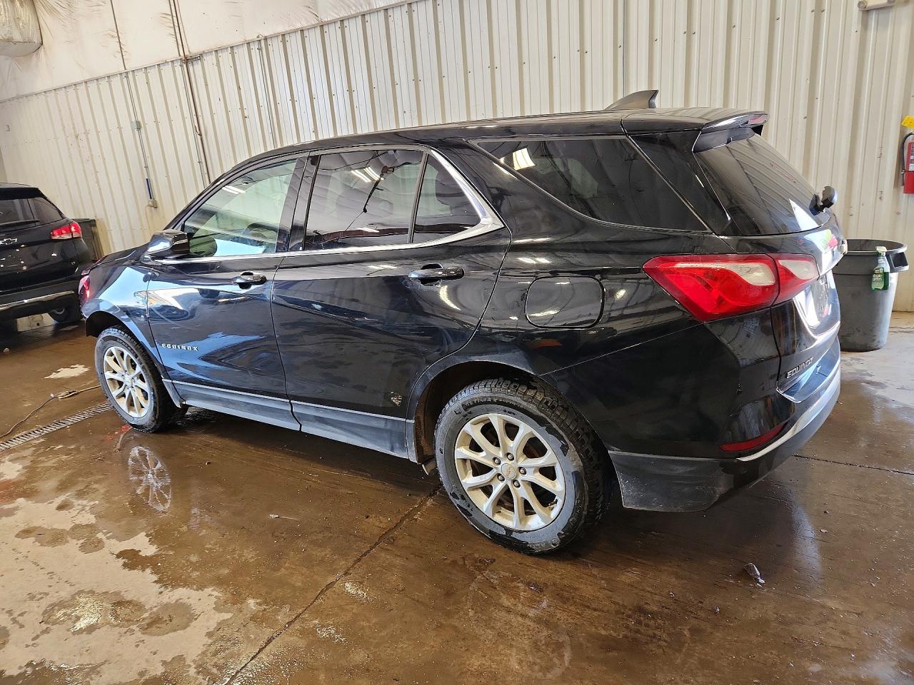 2019 CHEVROLET EQUINOX LT photo 3