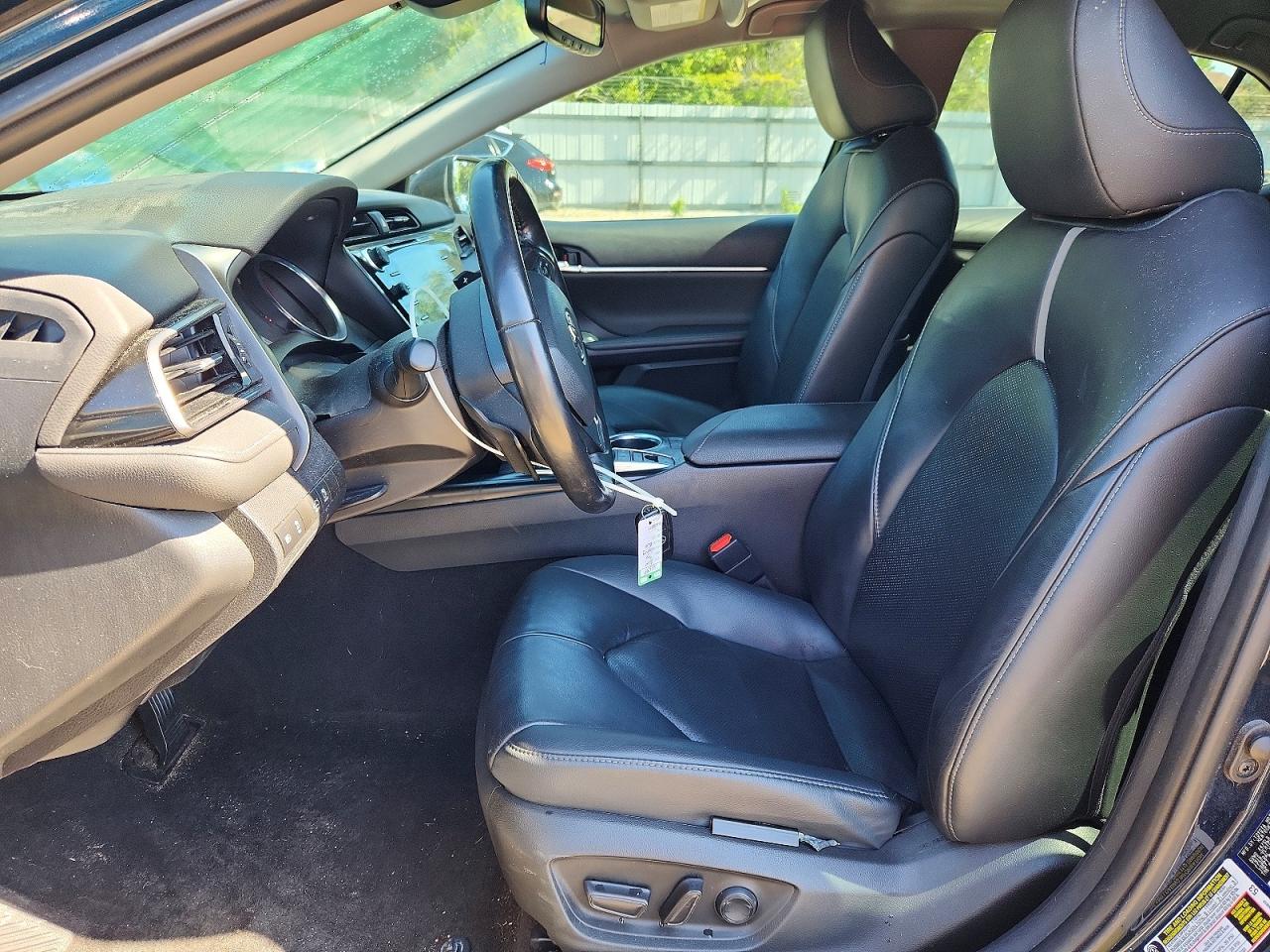 2019 TOYOTA CAMRY XSE photo 7