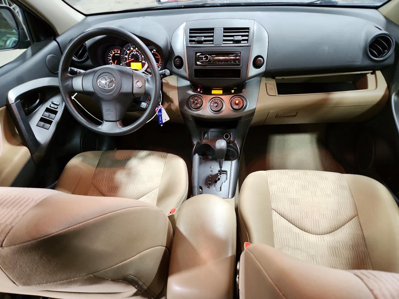 2011 TOYOTA RAV4 BASE photo 8