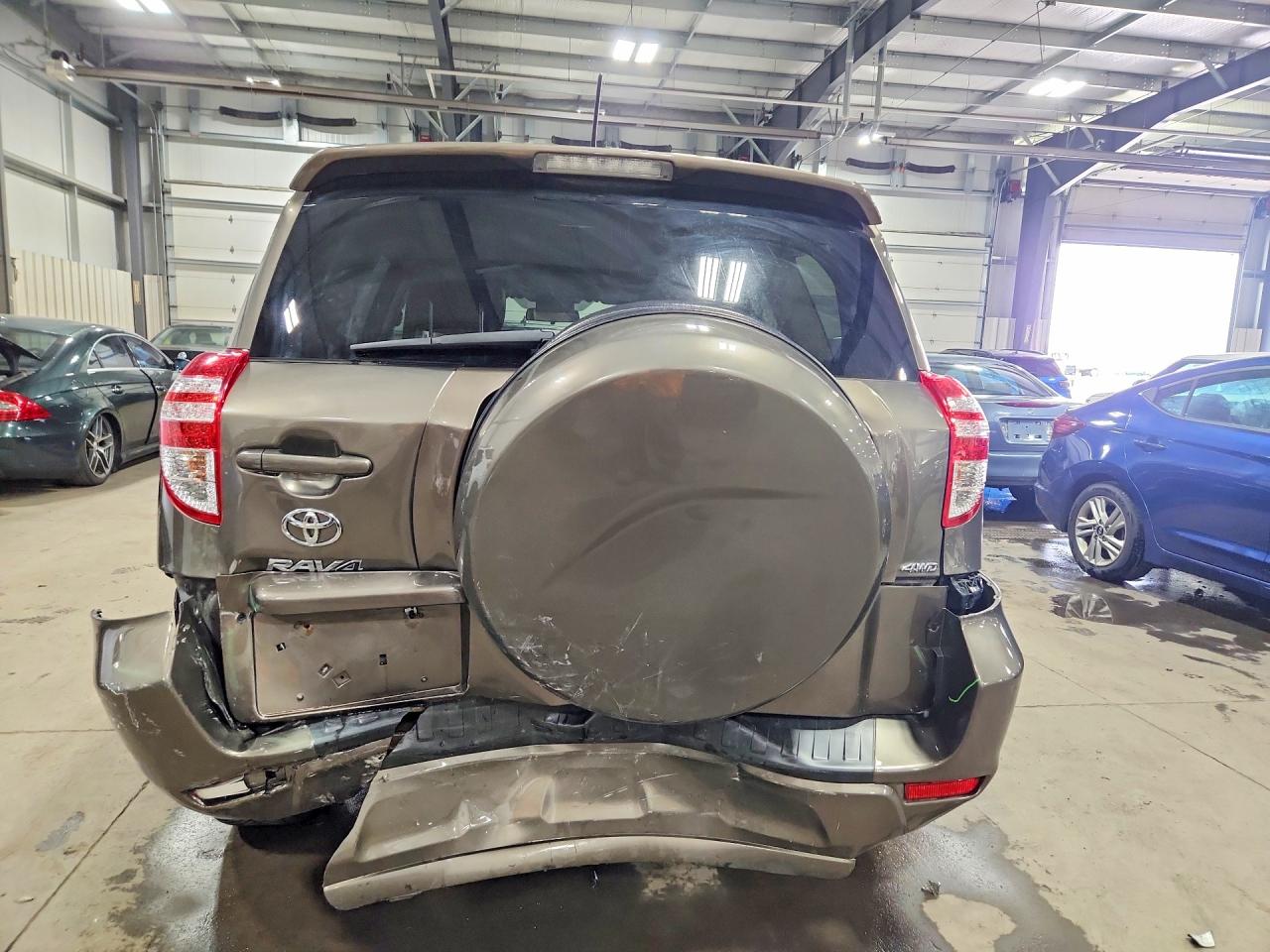 2011 TOYOTA RAV4 BASE photo 6