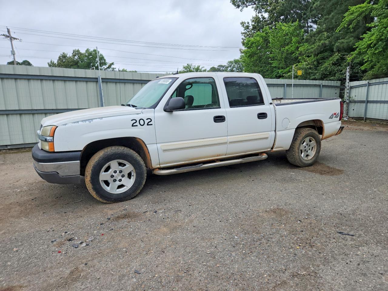 2004 CHEVROLET SILVERADO