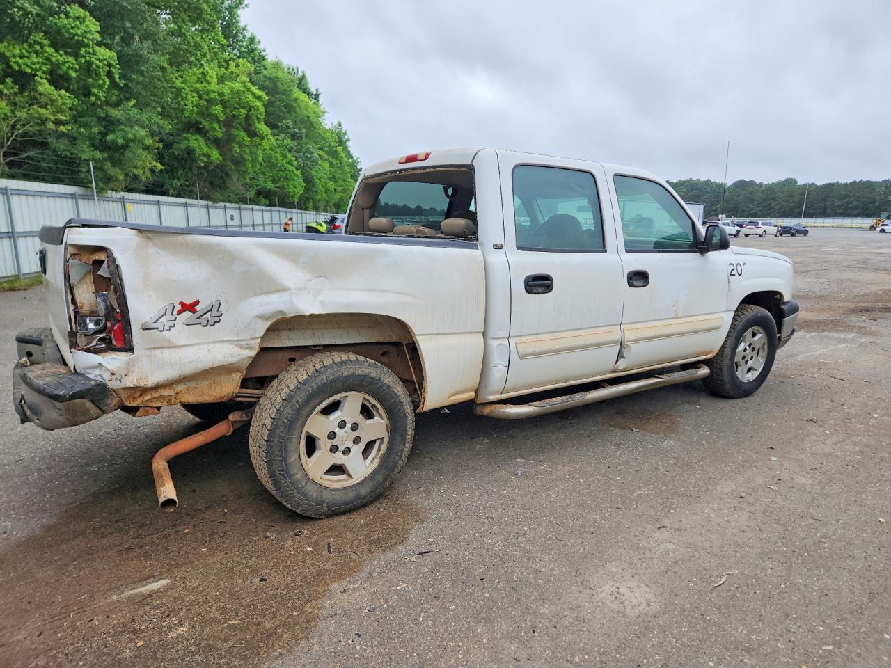 2004 CHEVROLET SILVERADO K1500 photo 5