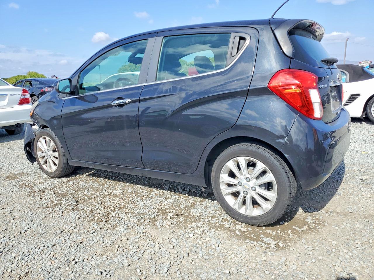 2016 CHEVROLET SPARK 2LT photo 3