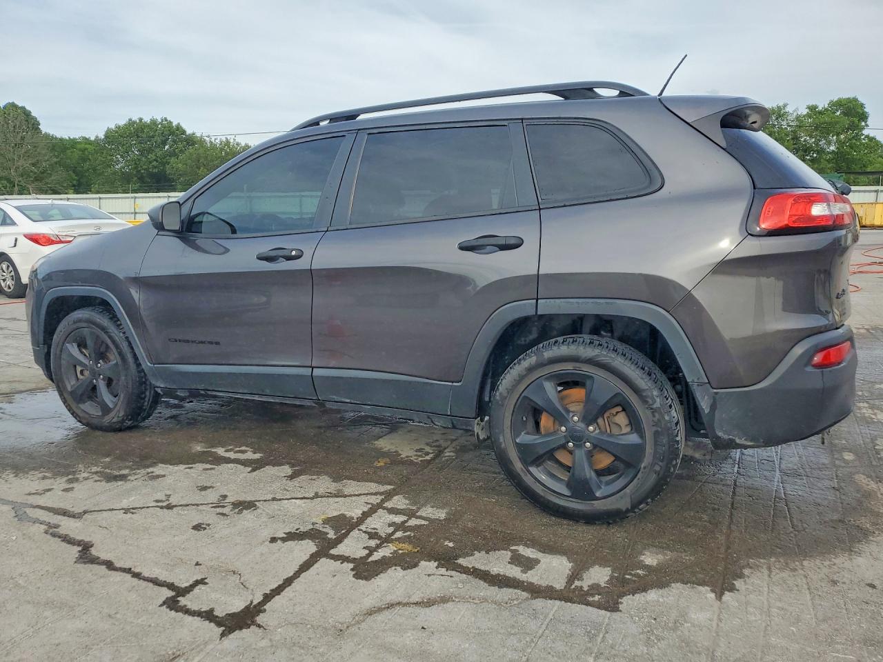 2017 JEEP CHEROKEE SPORT photo 4