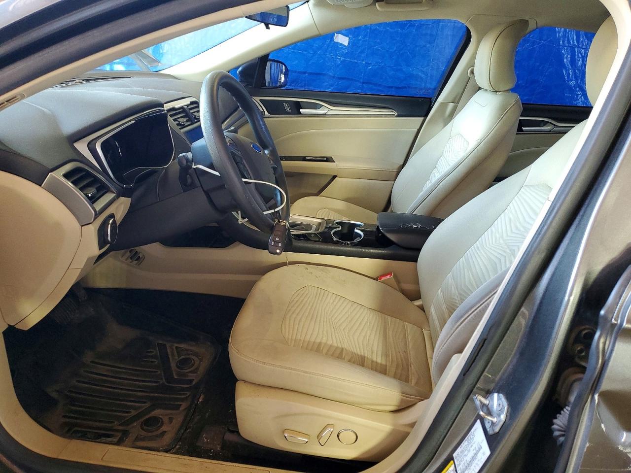 2016 FORD FUSION SE photo 13