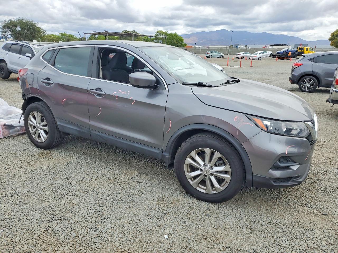 2020 NISSAN ROGUE photo 10