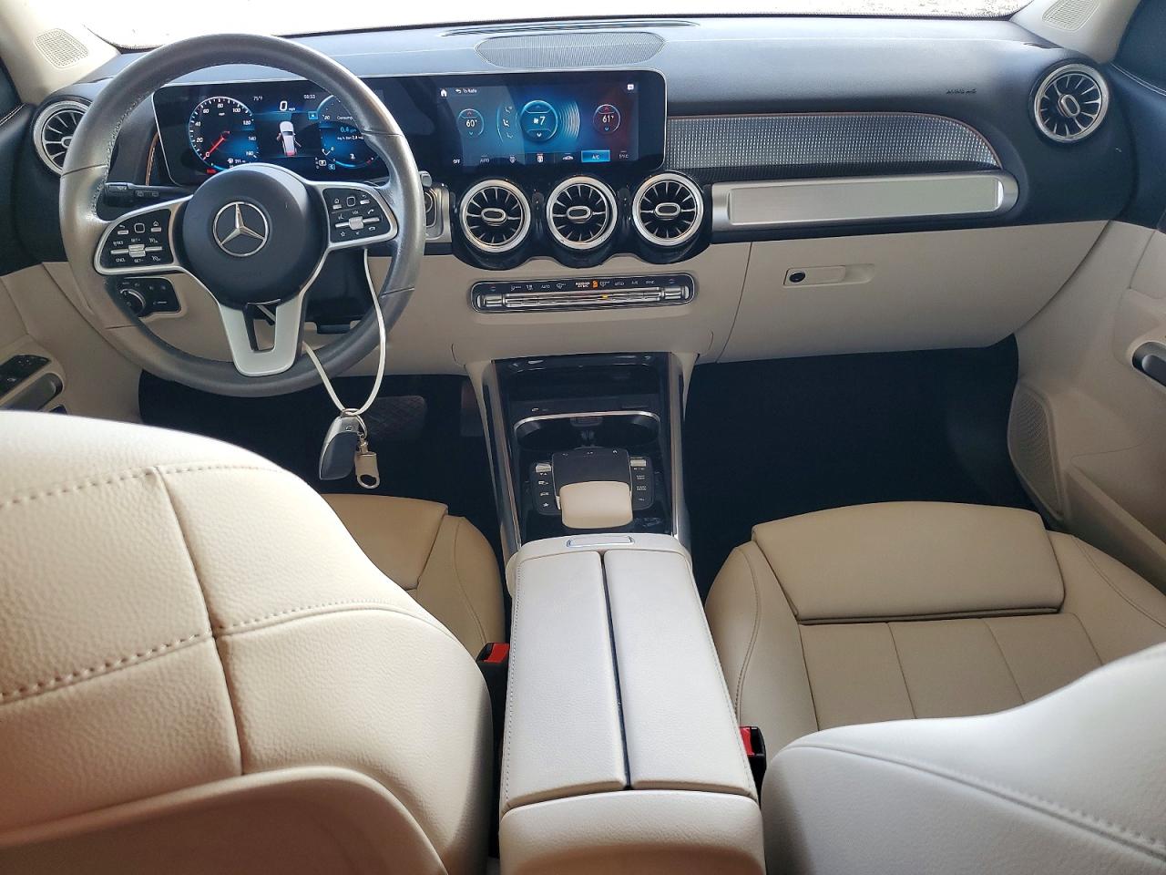 2021 MERCEDES-BENZ GLB 250 photo 15
