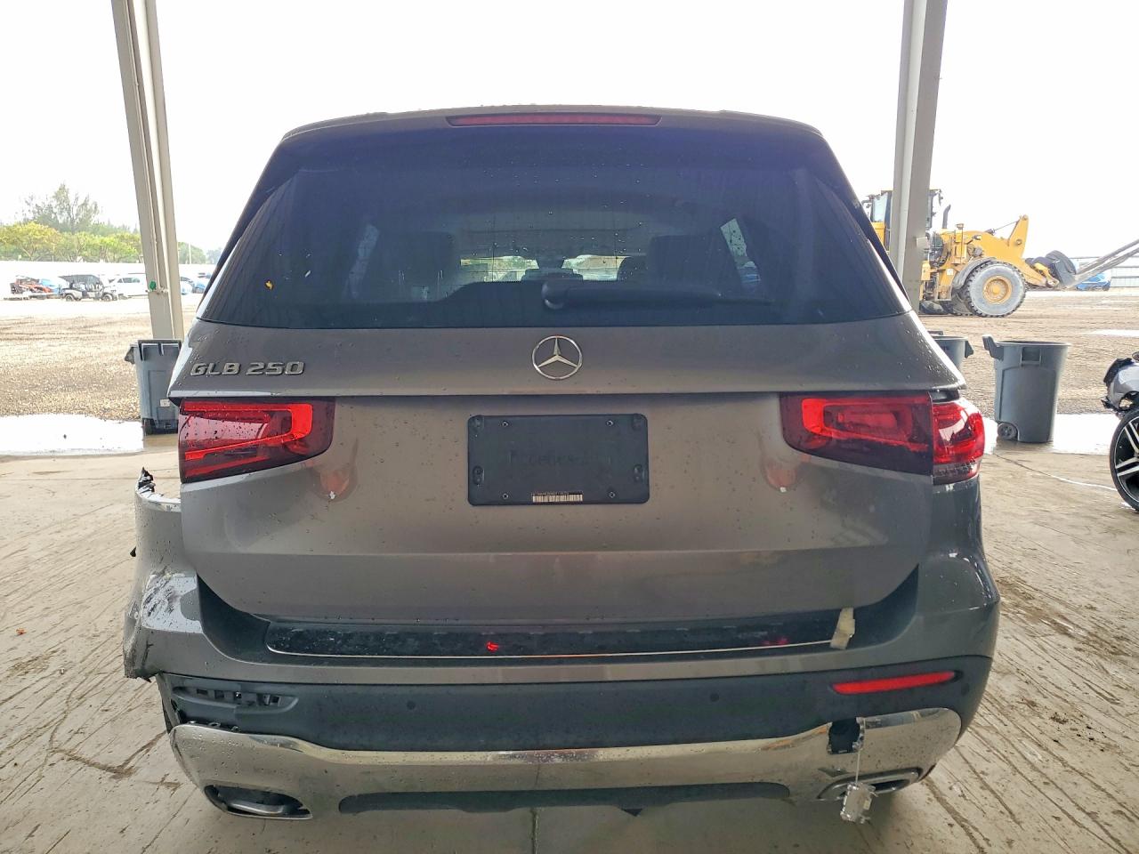 2021 MERCEDES-BENZ GLB 250 photo 11