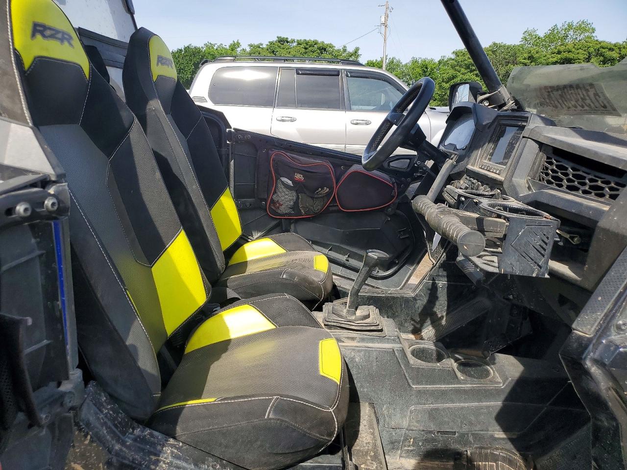 2019 POLARIS RZR UTILITY VEHICLE photo 9