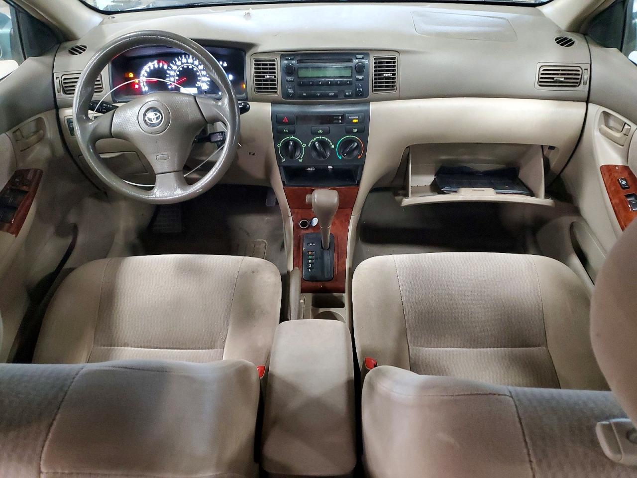 2005 TOYOTA COROLLA LE photo 15