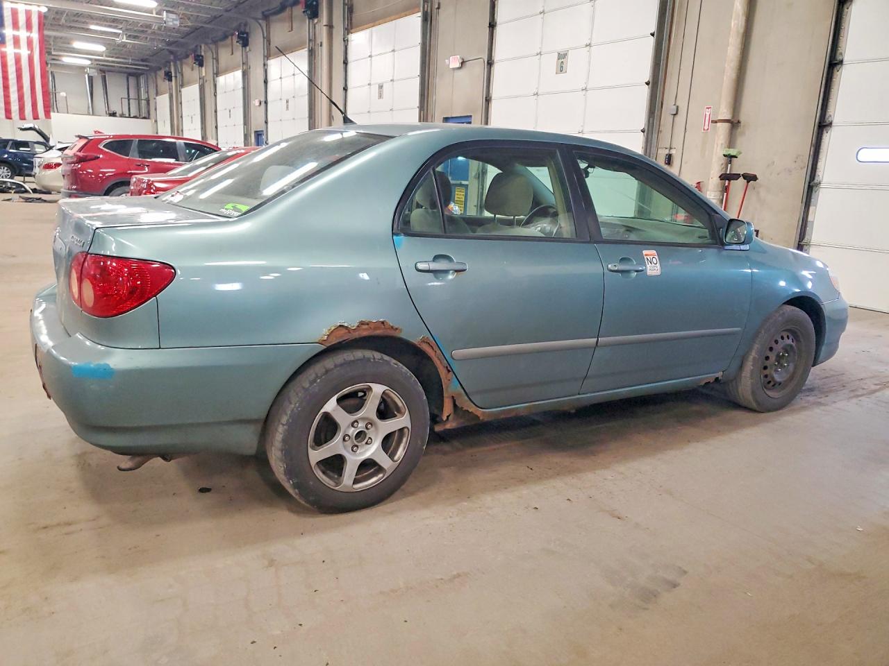 2005 TOYOTA COROLLA LE photo 5