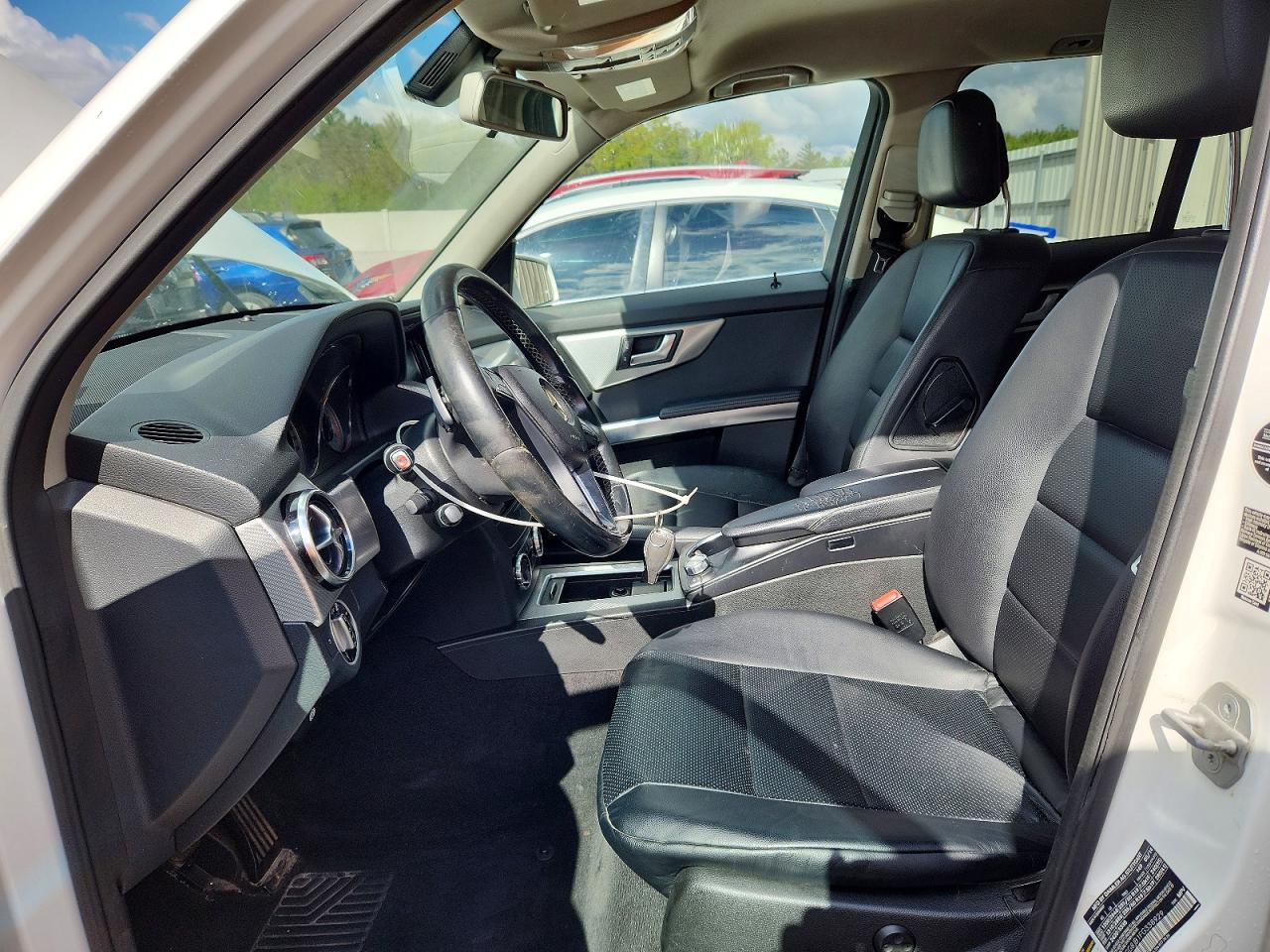 2015 MERCEDES-BENZ GLK 350 4MATIC photo 13