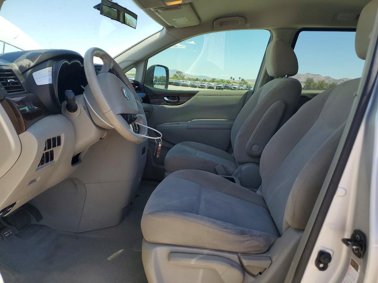 2015 NISSAN QUEST 3.5 SV photo 13