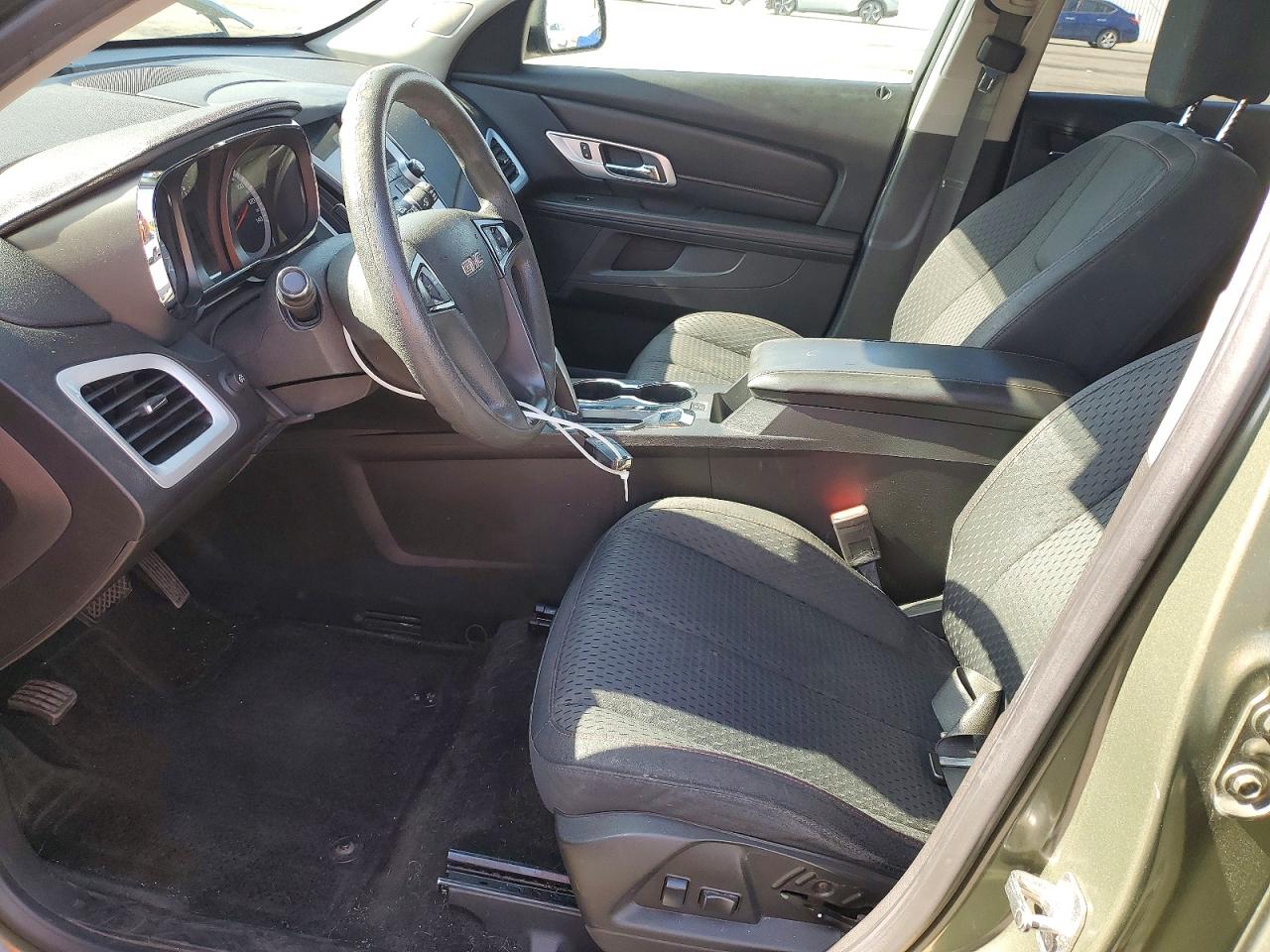 2015 GMC TERRAIN SLE photo 13