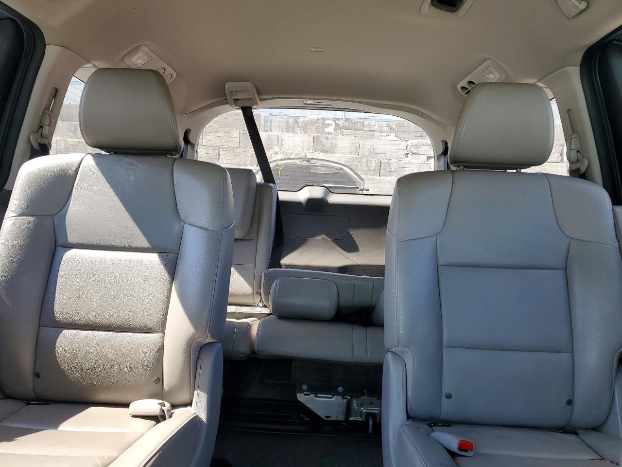 2016 HONDA ODYSSEY SE photo 28