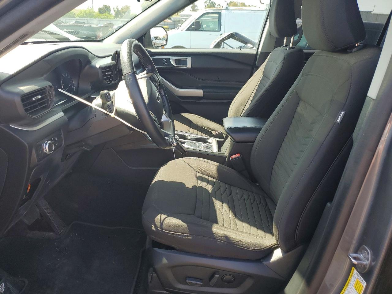 2021 FORD EXPLORER XLT photo 13