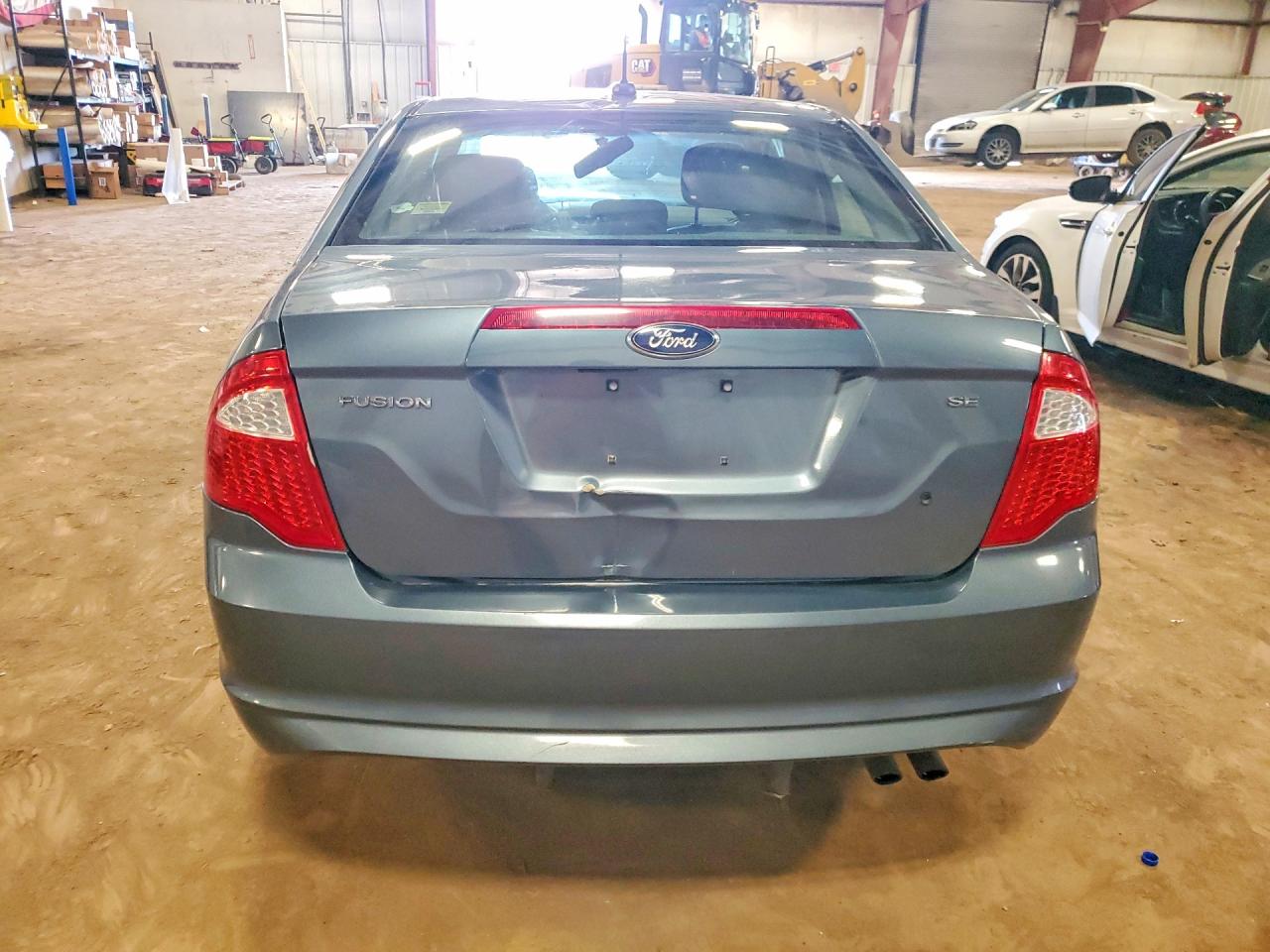 2011 FORD FUSION SE photo 16