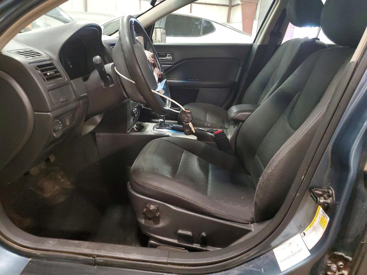 2011 FORD FUSION SE photo 19
