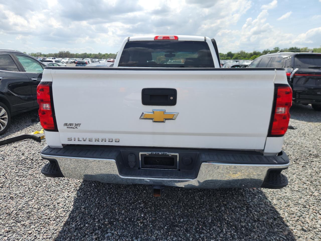 2015 CHEVROLET SILVERADO C1500 photo 11