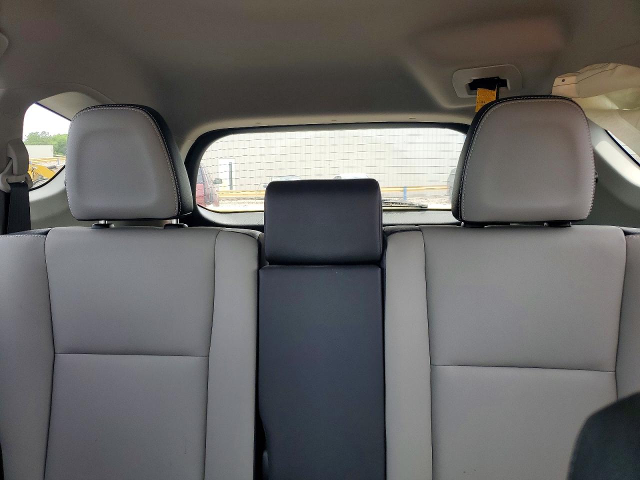 2018 TOYOTA RAV4 LIMITED photo 28