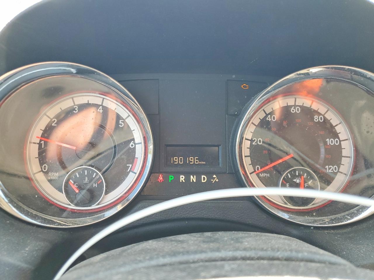 2015 DODGE GRAND CARAVAN SE photo 25
