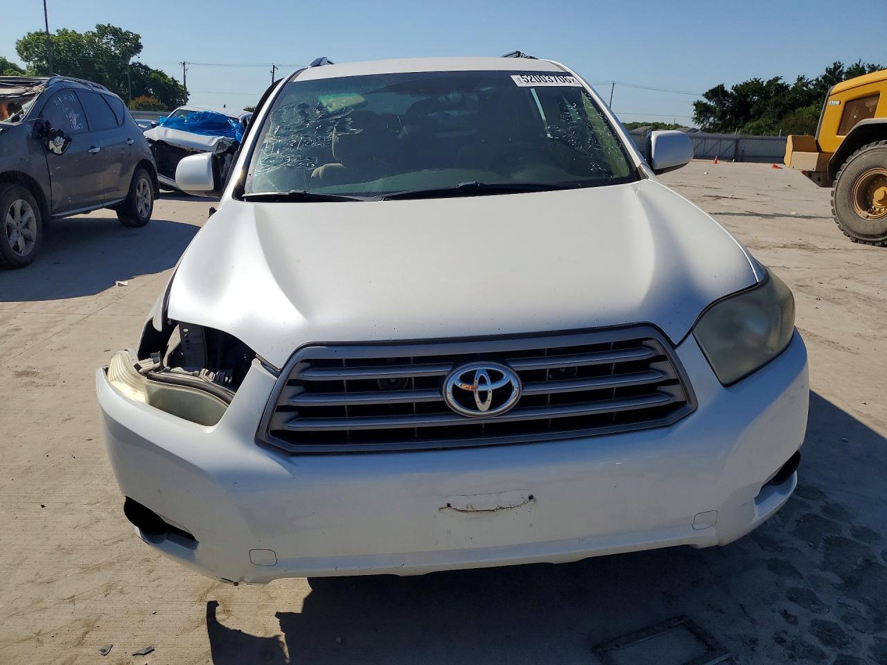 2010 TOYOTA HIGHLANDER BASE photo 13