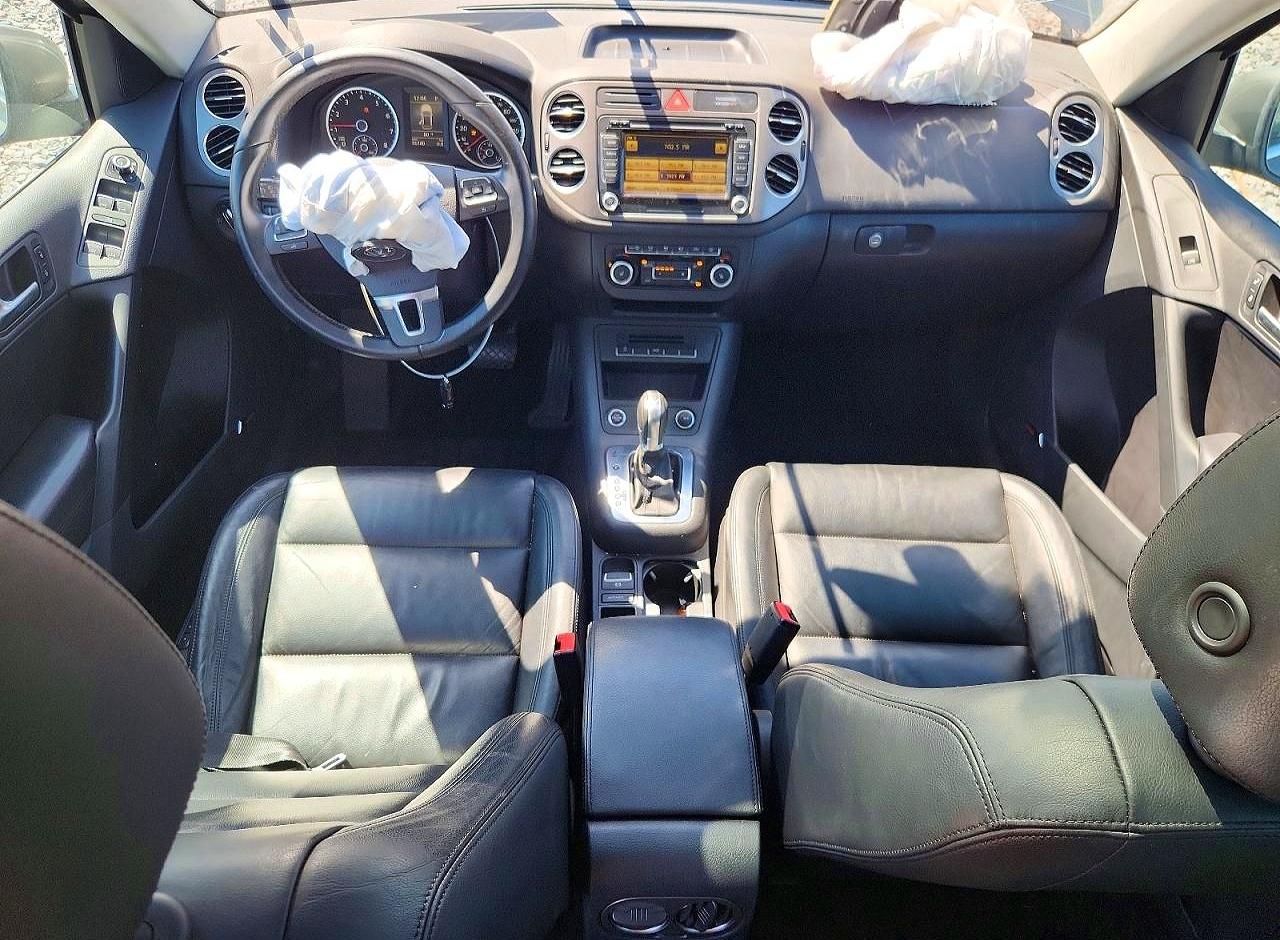 2011 VOLKSWAGEN TIGUAN S photo 15