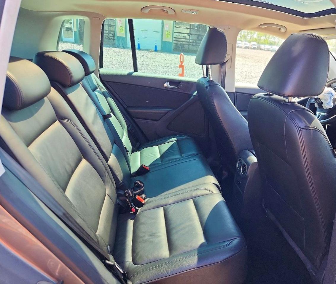 2011 VOLKSWAGEN TIGUAN S photo 19
