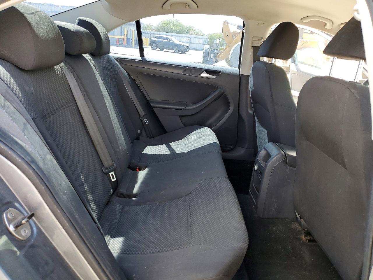 2014 VOLKSWAGEN JETTA BASE photo 28