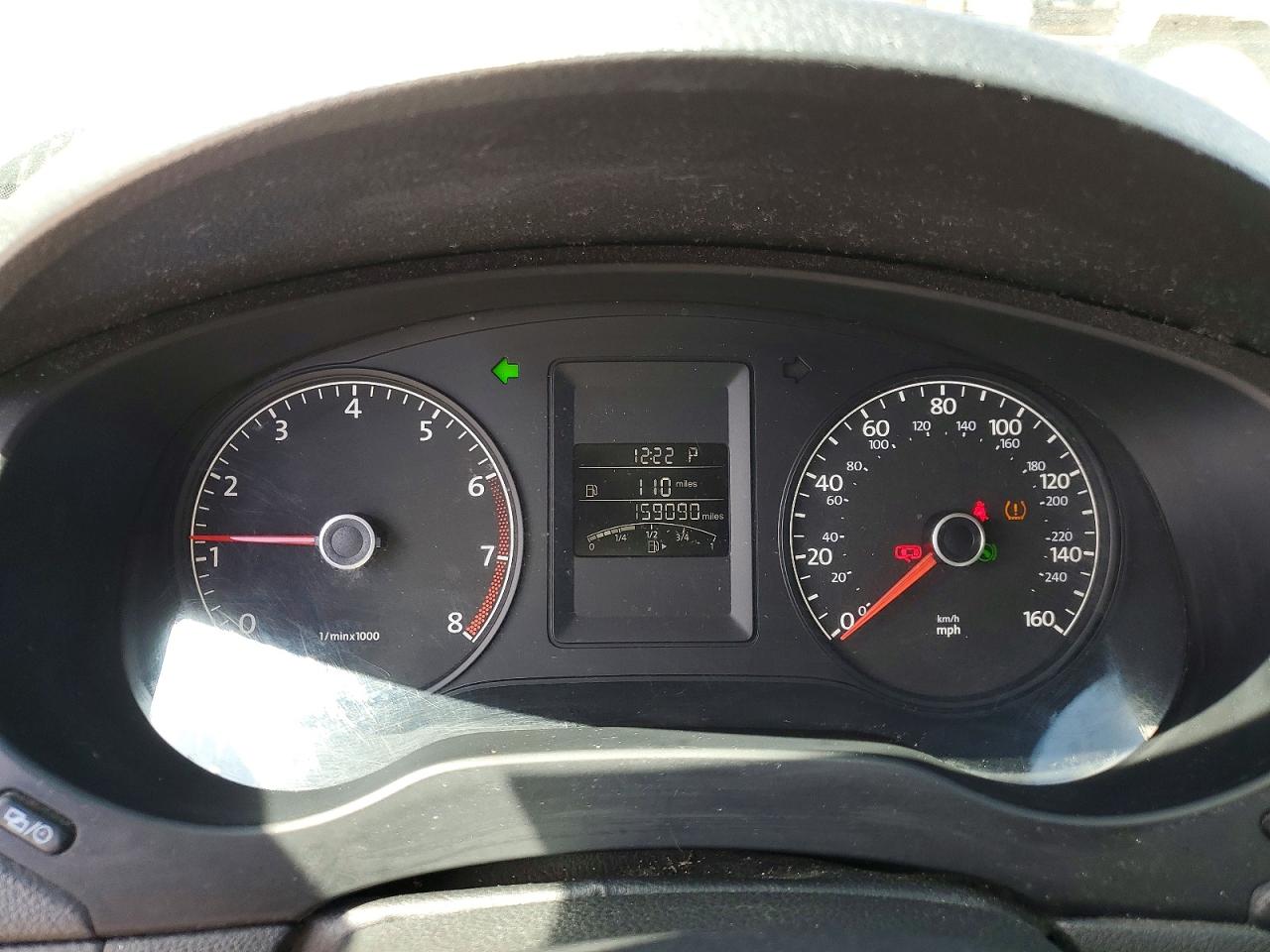 2014 VOLKSWAGEN JETTA BASE photo 25