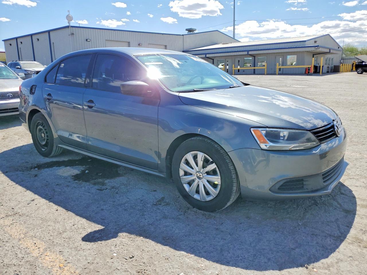 2014 VOLKSWAGEN JETTA BASE photo 10