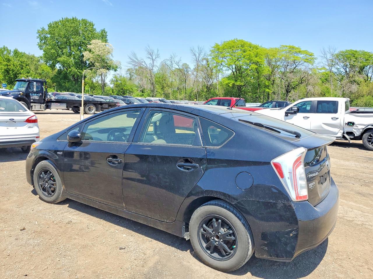 2014 TOYOTA PRIUS TWO photo 3