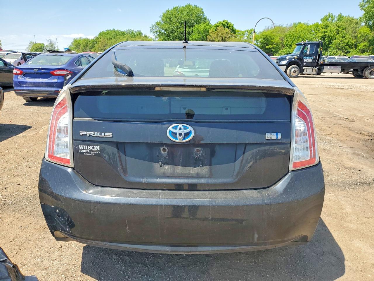 2014 TOYOTA PRIUS TWO photo 11