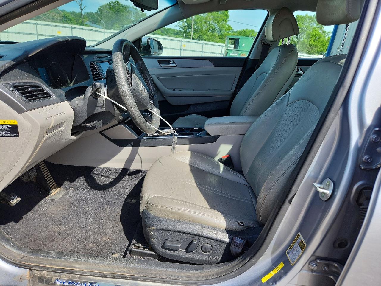 2015 HYUNDAI SONATA SE photo 13