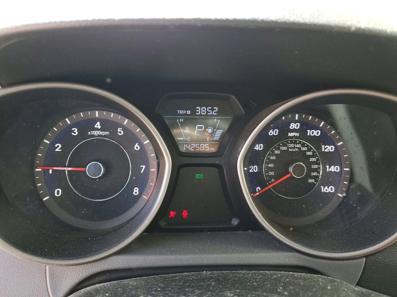 2014 HYUNDAI ELANTRA SE photo 25