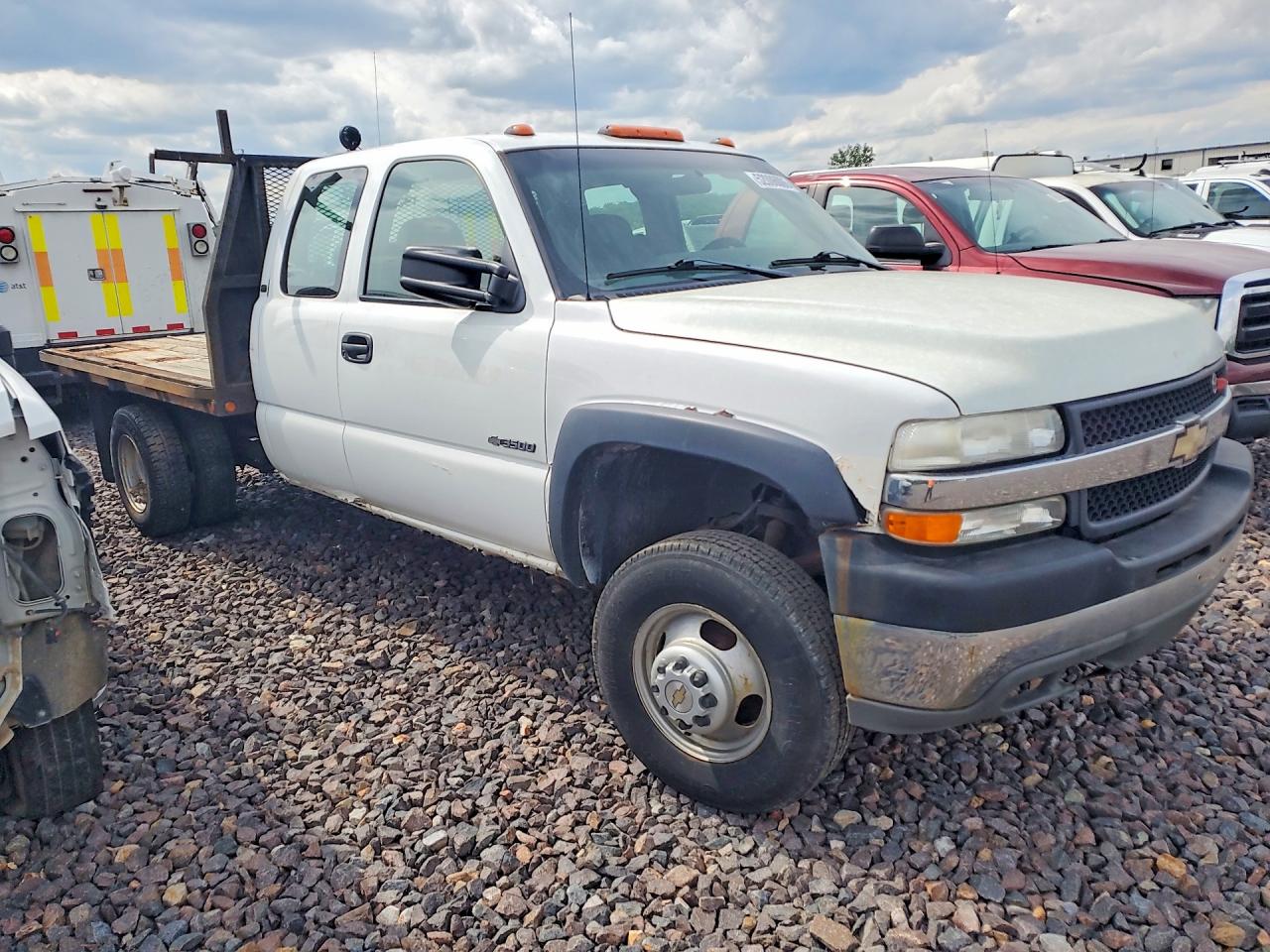 2002 CHEVROLET SILVERADO K3500 photo 10