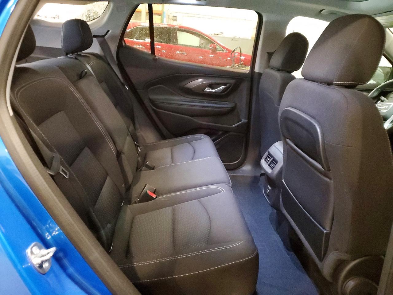 2024 GMC TERRAIN SLE photo 31
