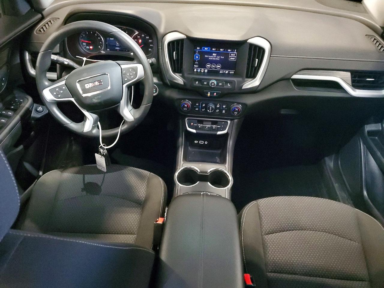 2024 GMC TERRAIN SLE photo 22