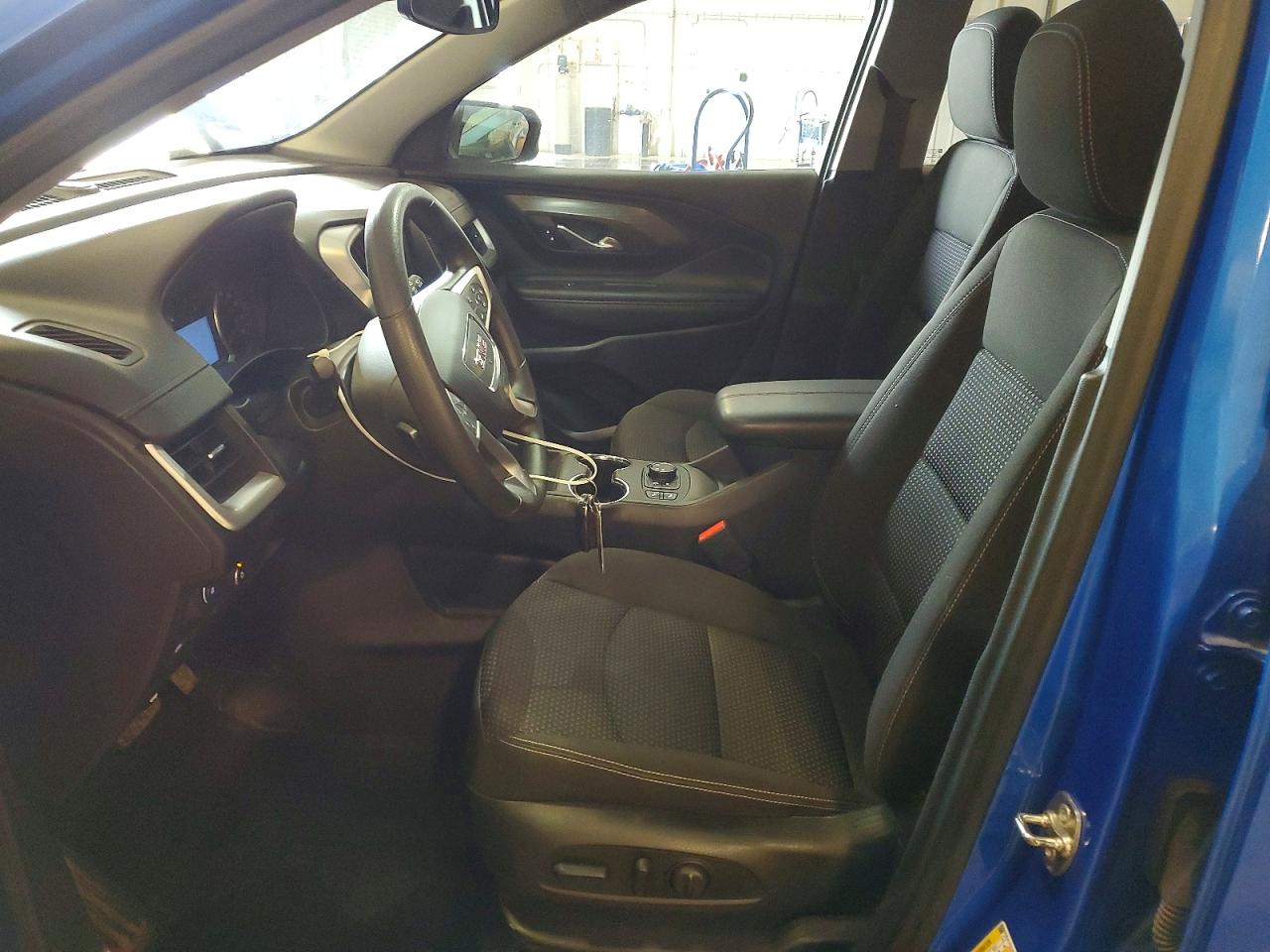 2024 GMC TERRAIN SLE photo 19