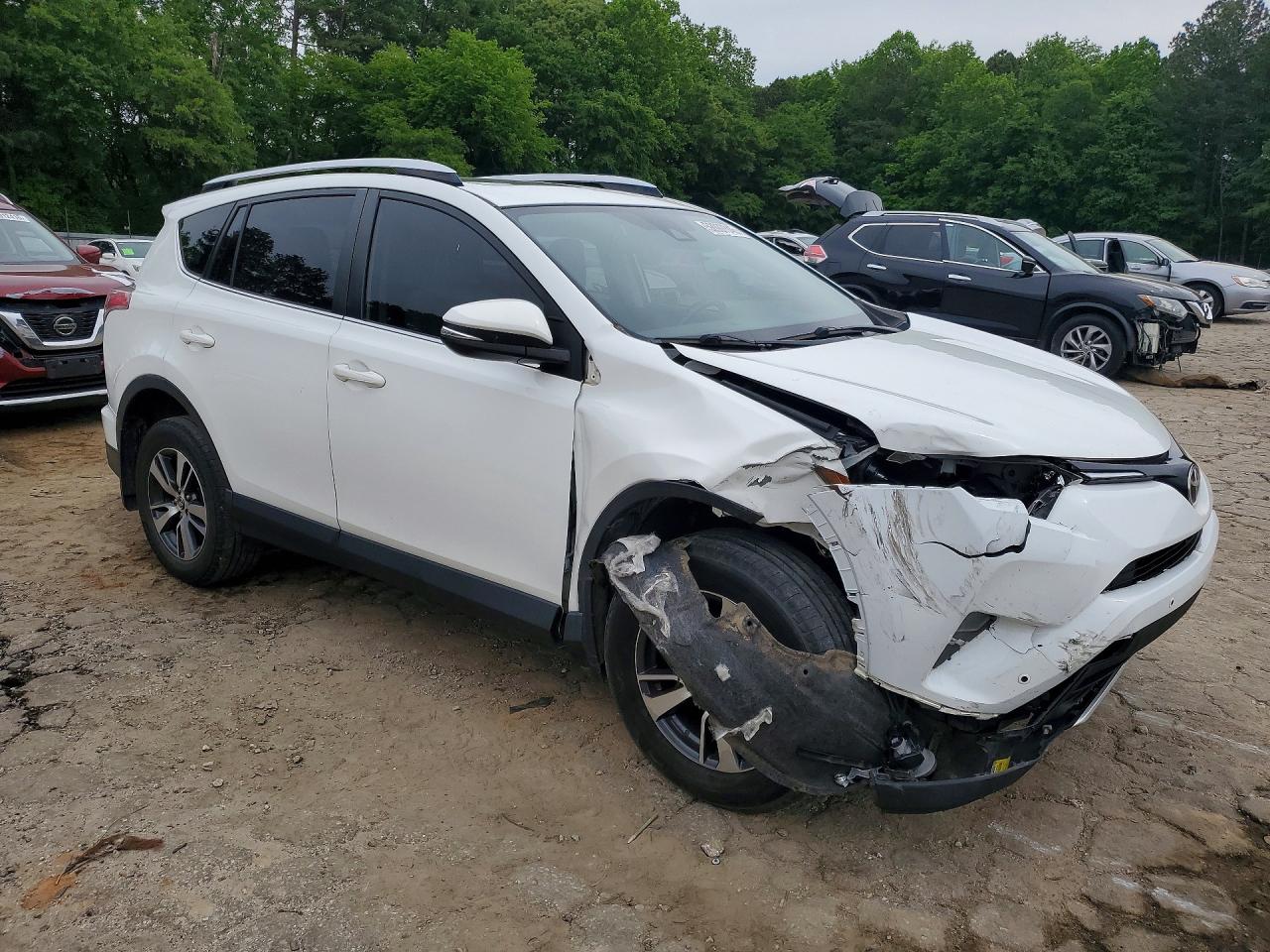 2016 TOYOTA RAV4 XLE photo 7
