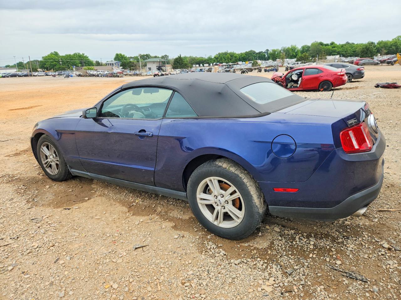 2012 FORD MUSTANG photo 3
